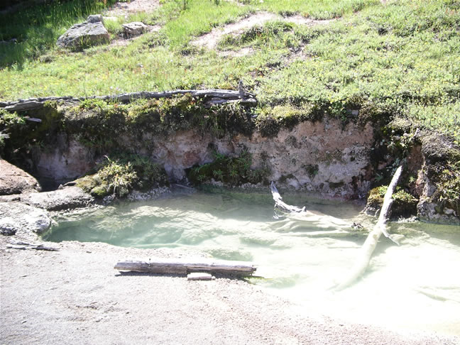 images/I-Mud Geyser (21).jpg